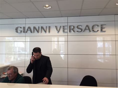 versace via belletti novara contatti|Gianni Versace S.p.a. a Novara: Numero Telefono e Mappa.